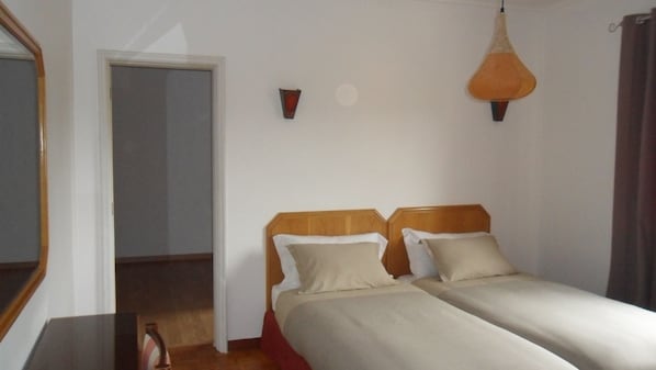 Room - Guincho Wind Factory House (Cascais)