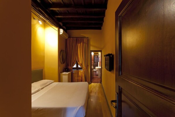Penthouse (Via dei Serpenti)