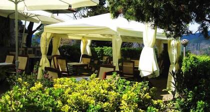 Hotel Monterosso Alto