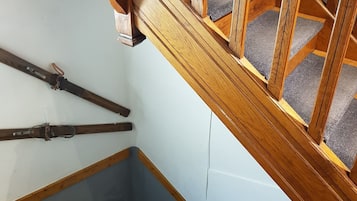 Handrails in stairways