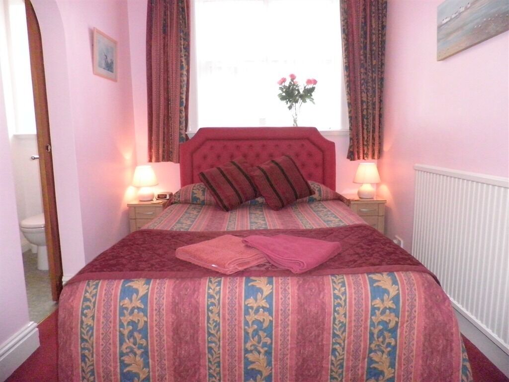 Photo - Midway Guest House