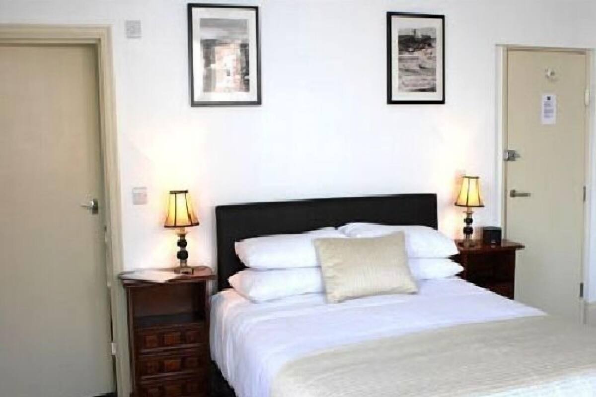 Standard Double Room, Ensuite