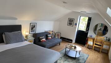 Quarto casal, suíte (The Broadside Room) | 1 quarto, ferros/tábuas de passar roupa, Wi-Fi de cortesia