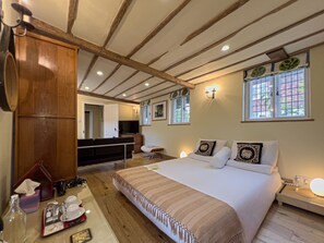 جناح ديلوكس - بحمام داخل الغرفة - منظر للفناء (Courtyard Mini Suite)