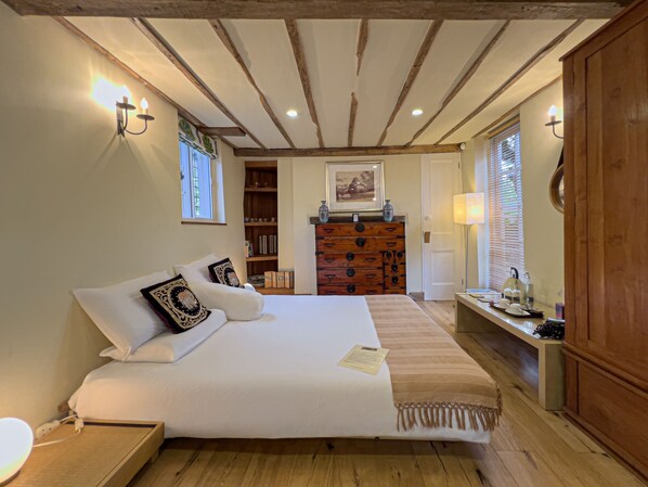 Deluxe-Suite, mit Bad, Blick auf den Innenhof (Courtyard Mini Suite)