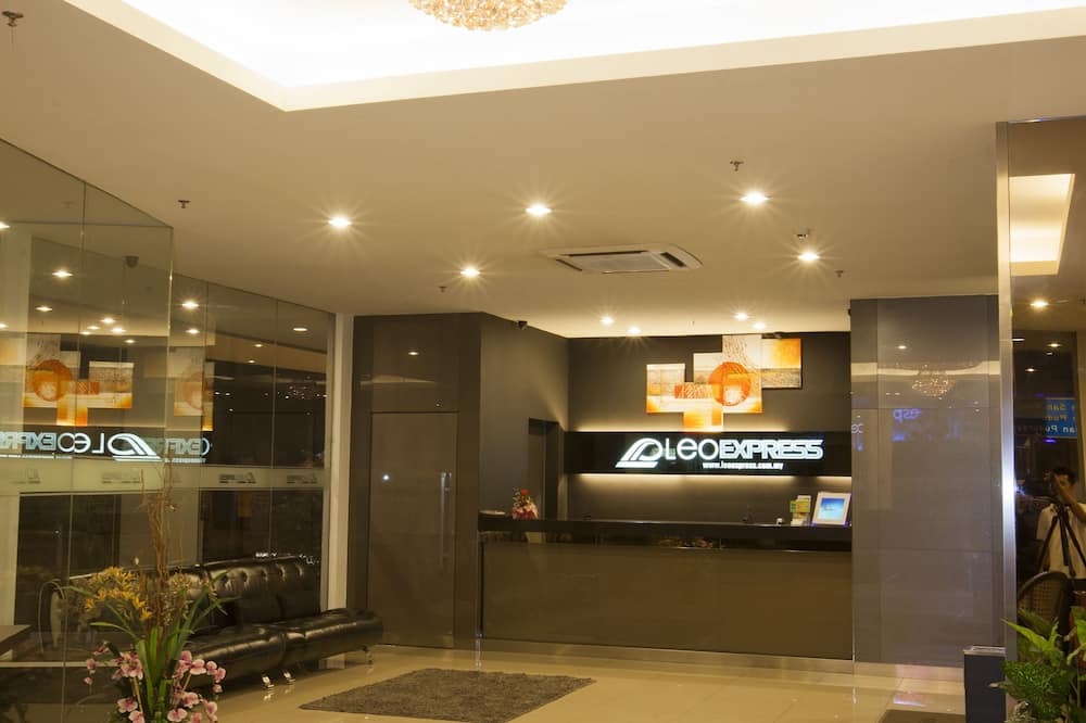 Leo Express Hotel