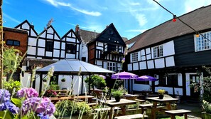 Garden - The Bull Hotel (Ludlow)