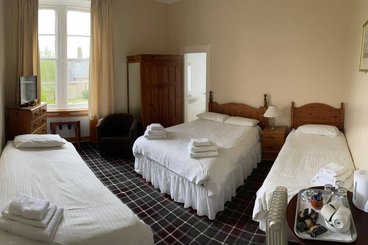 Family Quadruple Room, Ensuite