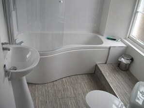 Suite, Ensuite | Bathroom
