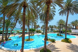 Indoor pool, 2 outdoor pools, pool umbrellas, pool loungers - El Ksar Resort & Thalasso (Sousse)