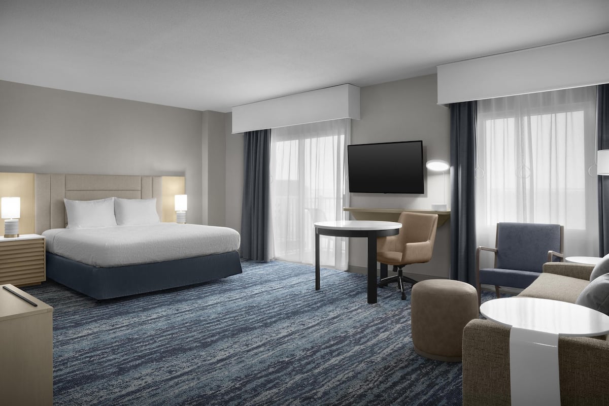 In-room safe, iron/ironing board, cribs (free), WiFi (free)