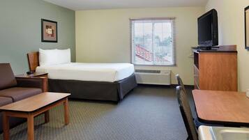 1 sovrum, skrivbord, strykjärn/strykbräda och gratis wi-fi