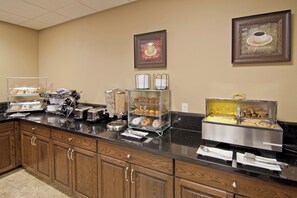 Petit déjeuner continental compris tous les jours