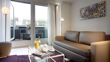 Allergikerbettwaren, Minibar, Zimmersafe, Schreibtisch