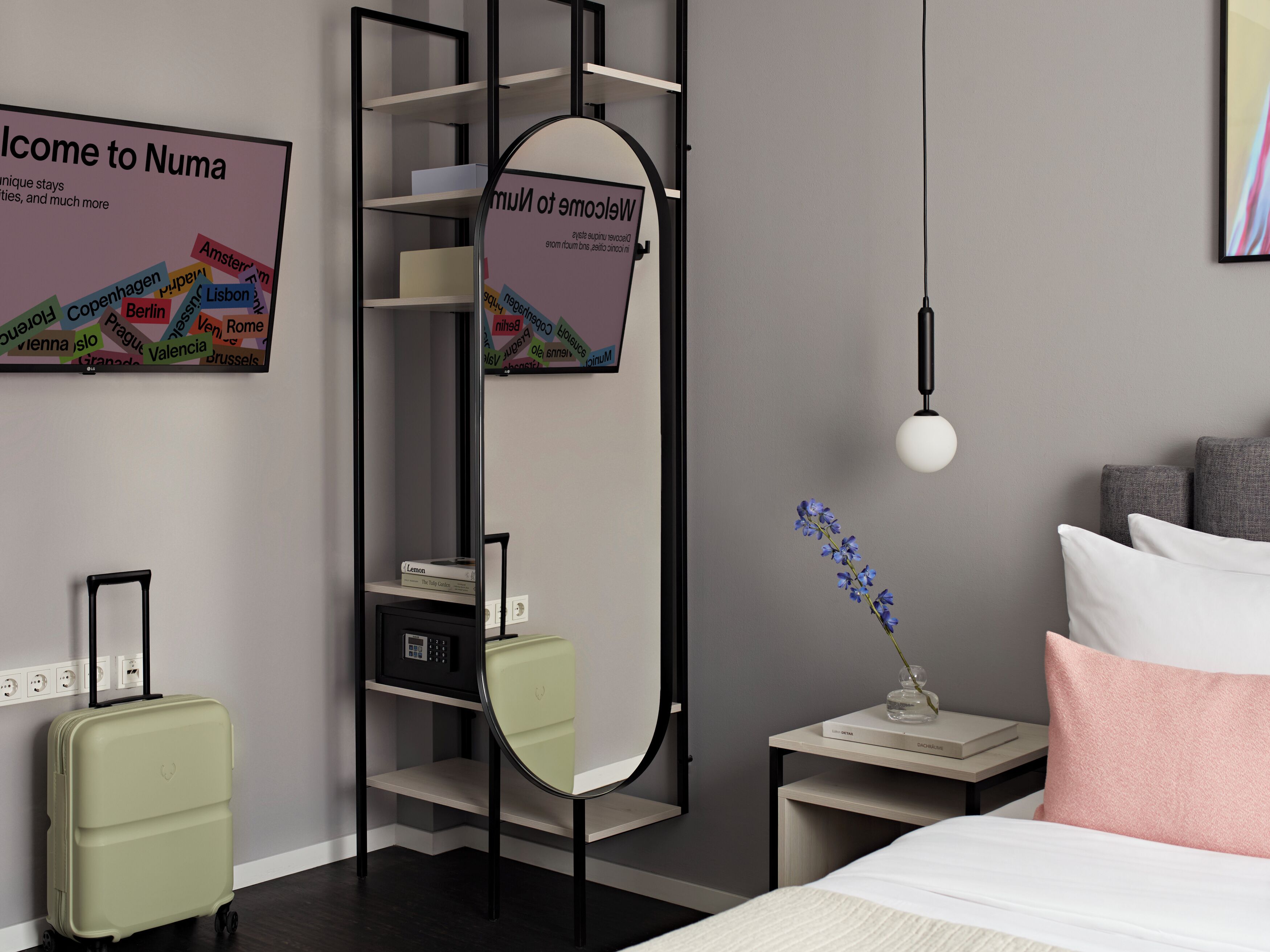 Premium bedding, in-room safe, individually decorated