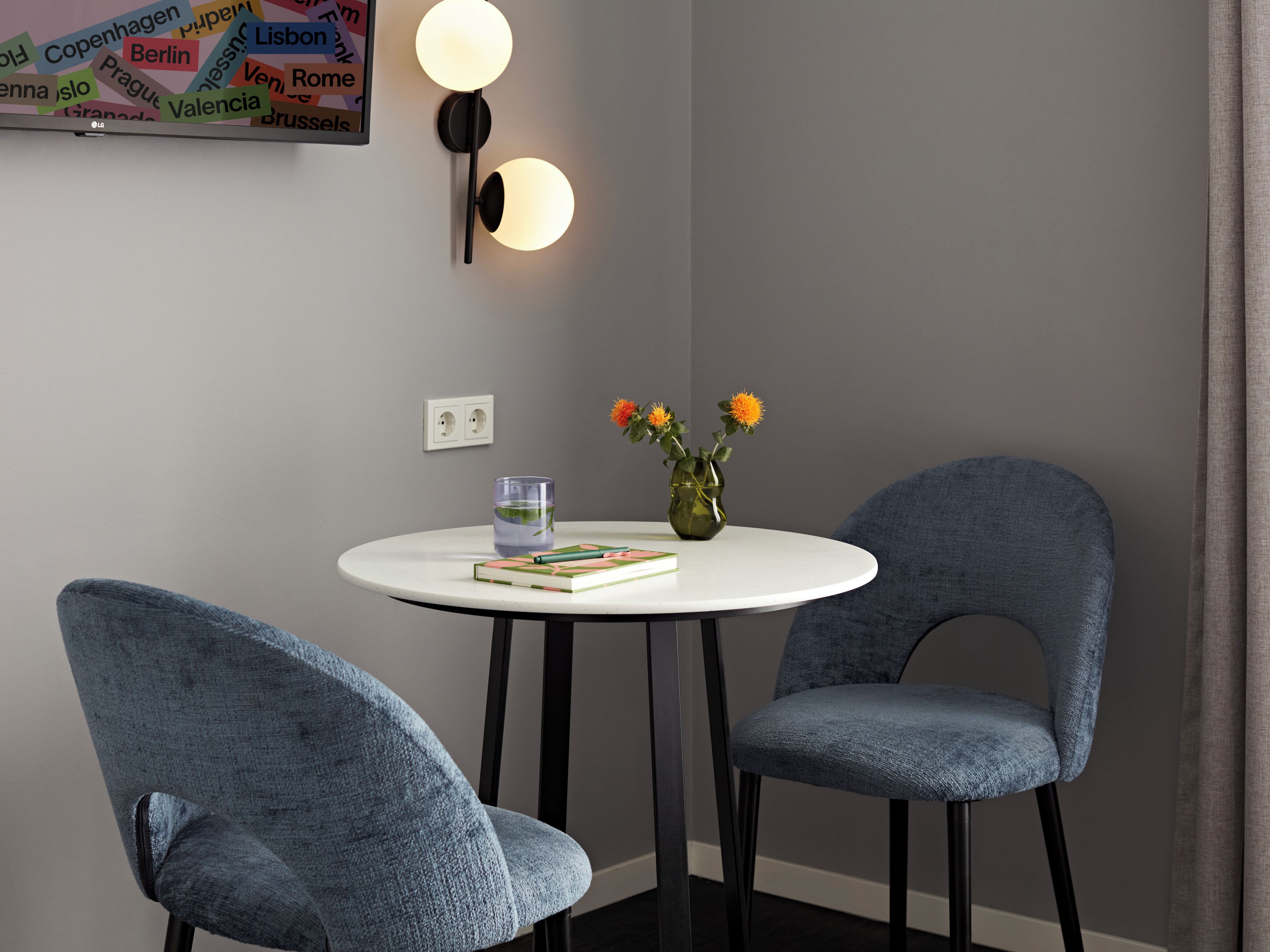 Smart TV 34-inch có truyền hình kỹ thuật số 