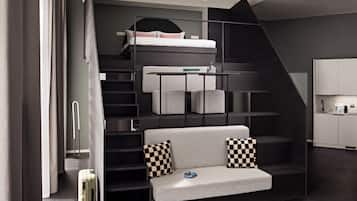 Studio-suite | Premium-sengetøj, pengeskab på værelset, individuelt design