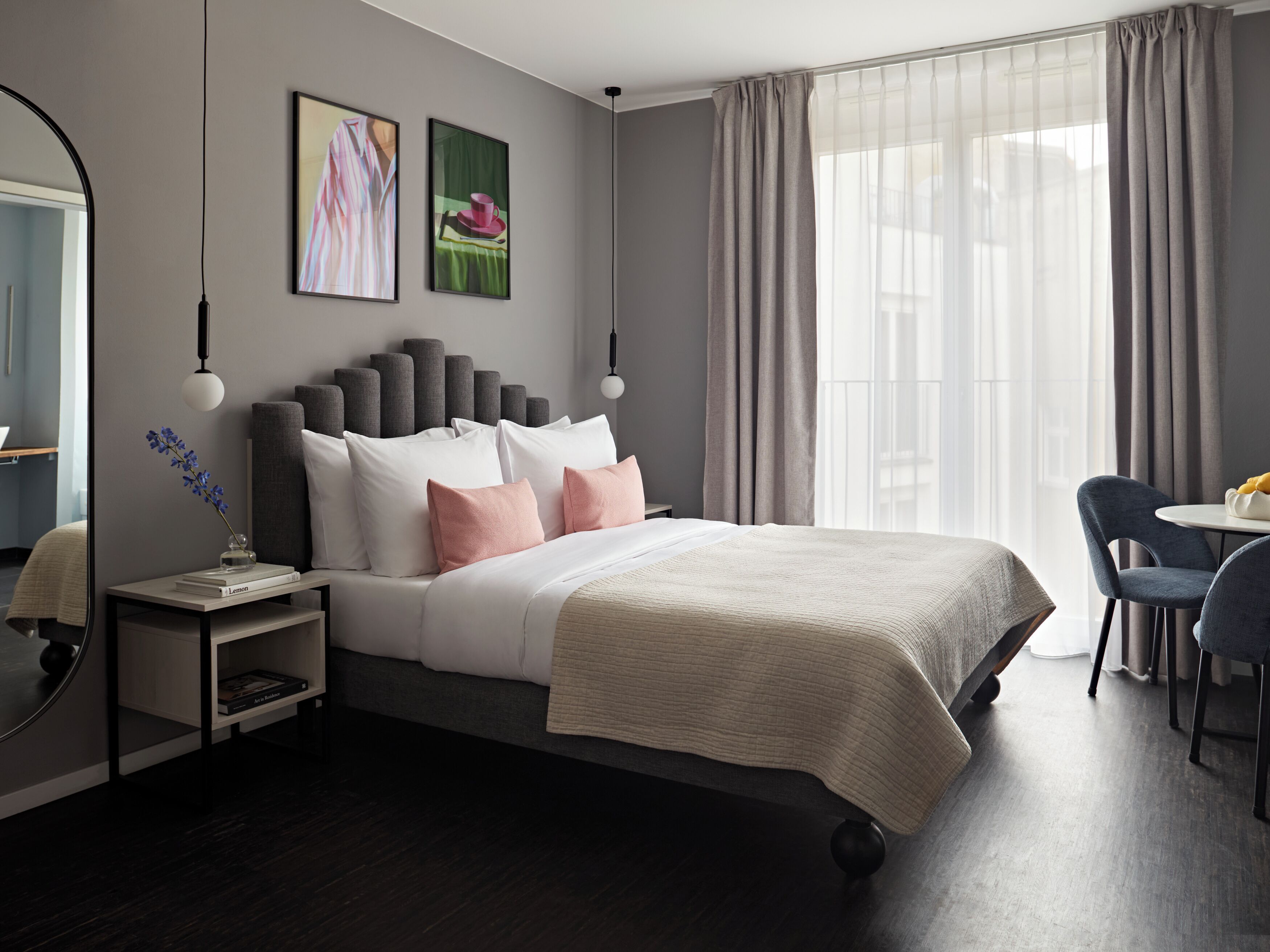 Premium bedding, in-room safe, individually decorated