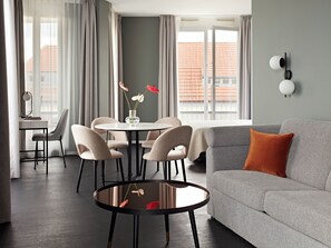 Extra Large Studio, Kitchenette, Balcony | Living area | 34-inch Smart TV with digital channels - Numa Berlin Boxer (Berlin)