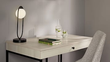 Premium bedding, in-room safe, individually decorated