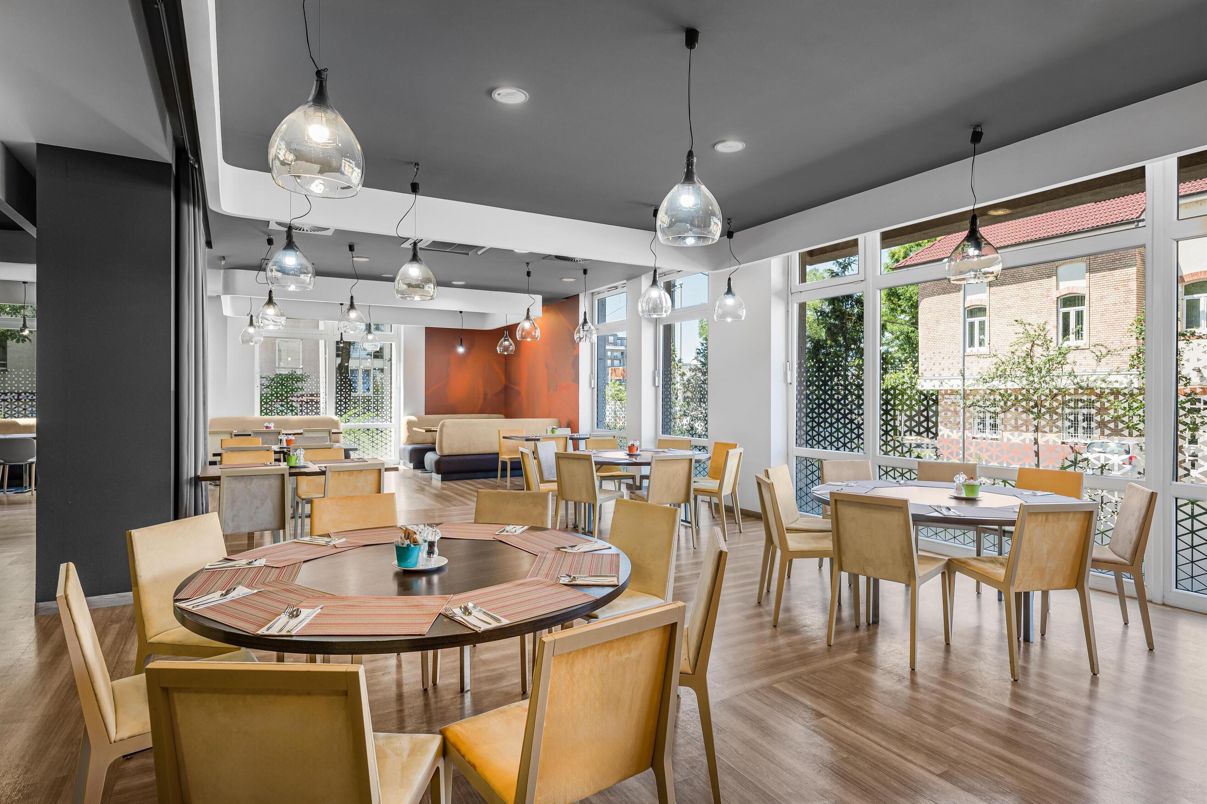 Photo - Park Inn By Radisson Budapest