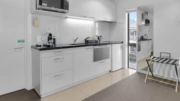 Superior Double Spa Studio Apartment | Private kitchen
