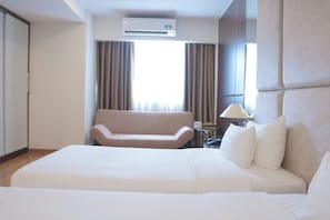 1 bedroom, free minibar items, in-room safe, desk