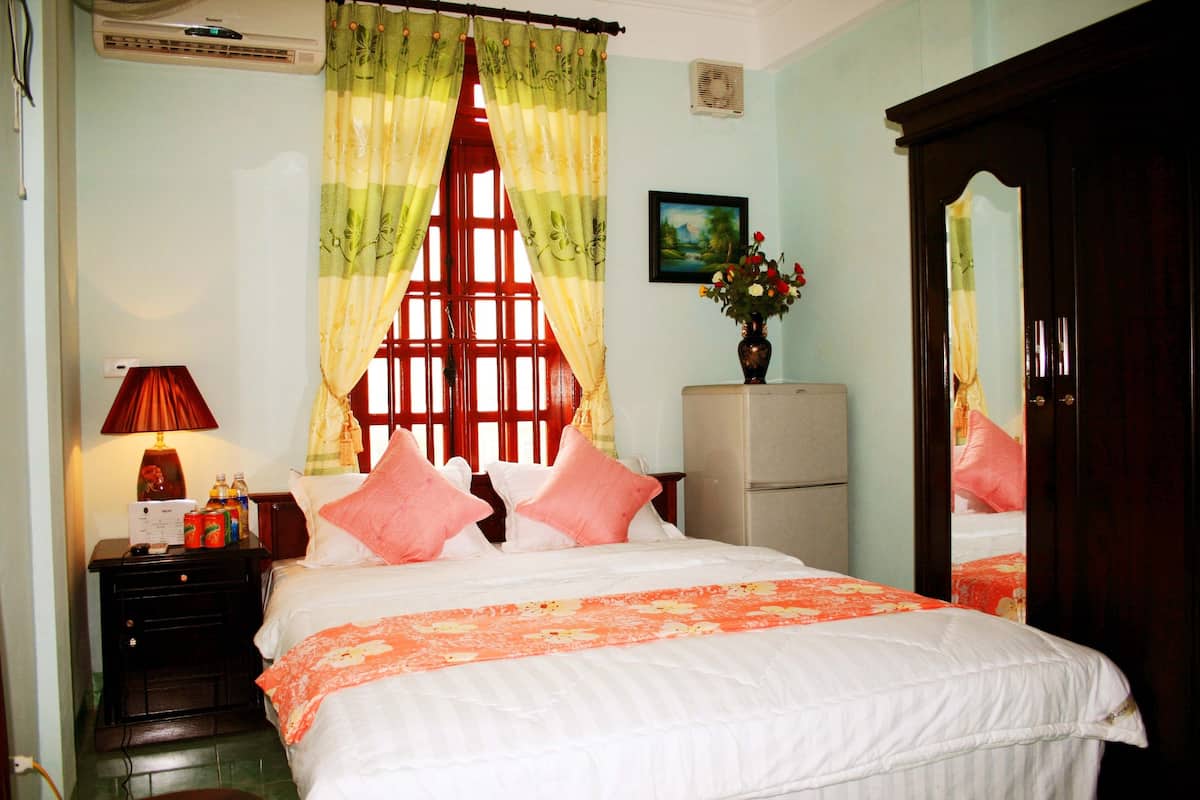 Standard Single Room, 1 Twin Bed | Premium bedding, down comforters, memory foam beds, minibar