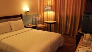 Deluxe Twin Room | Bar mini, Wi-fi percuma, cadar katil 