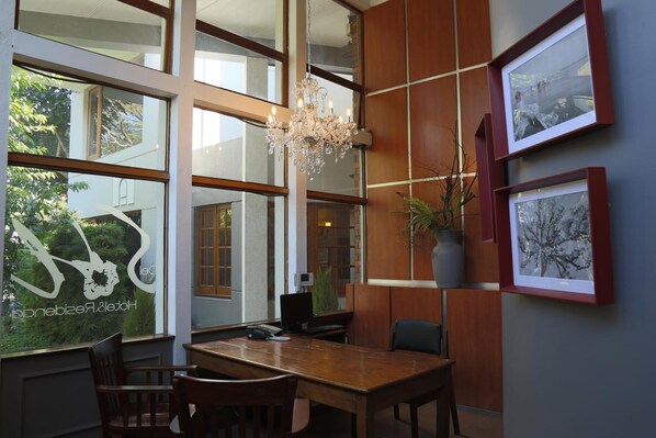 Interior - Hotel Residencia Del Sol (Guatemala City)