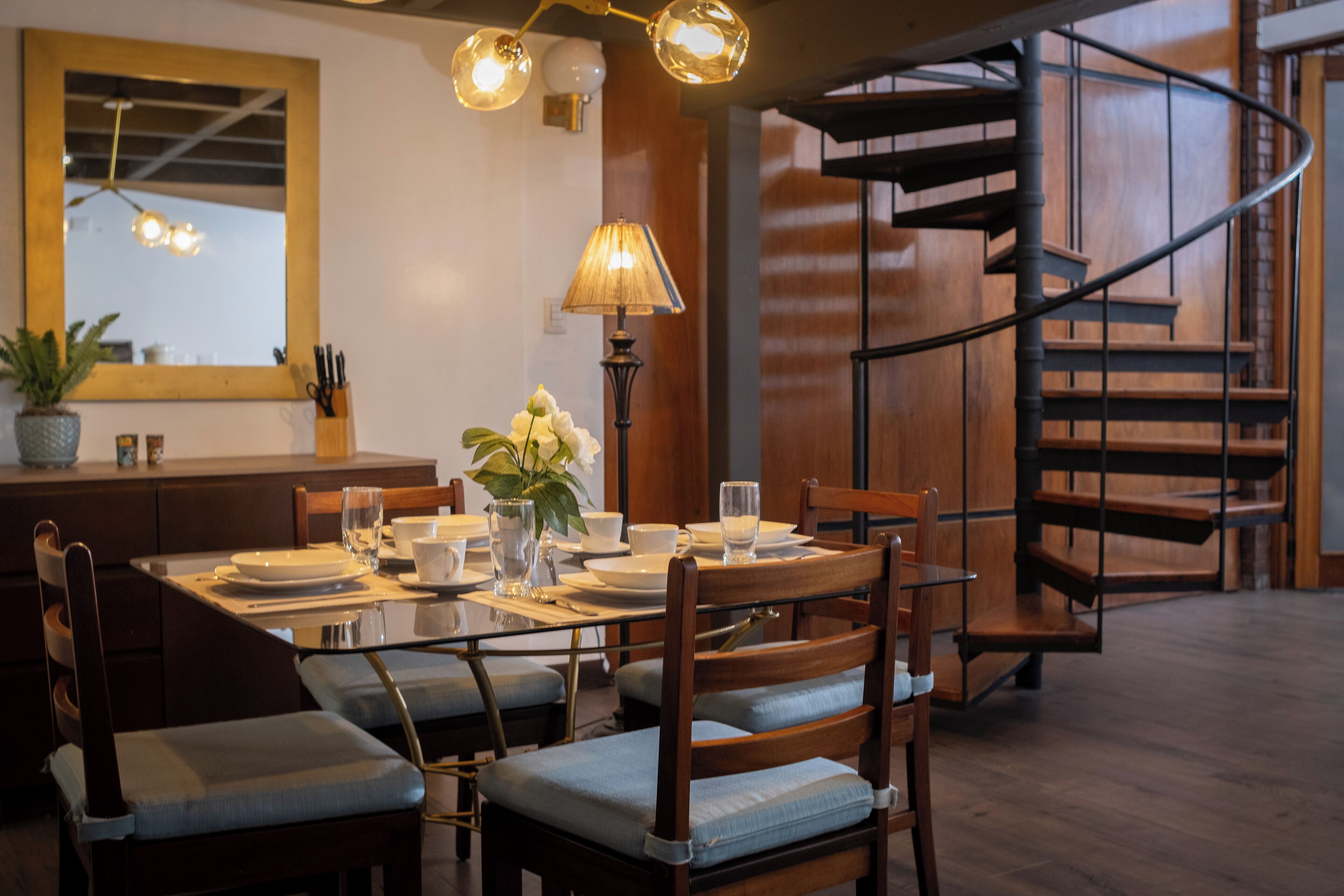 Deluxe Loft, 3 Bedrooms | Living area | 52-inch flat-screen TV with digital channels, streaming services