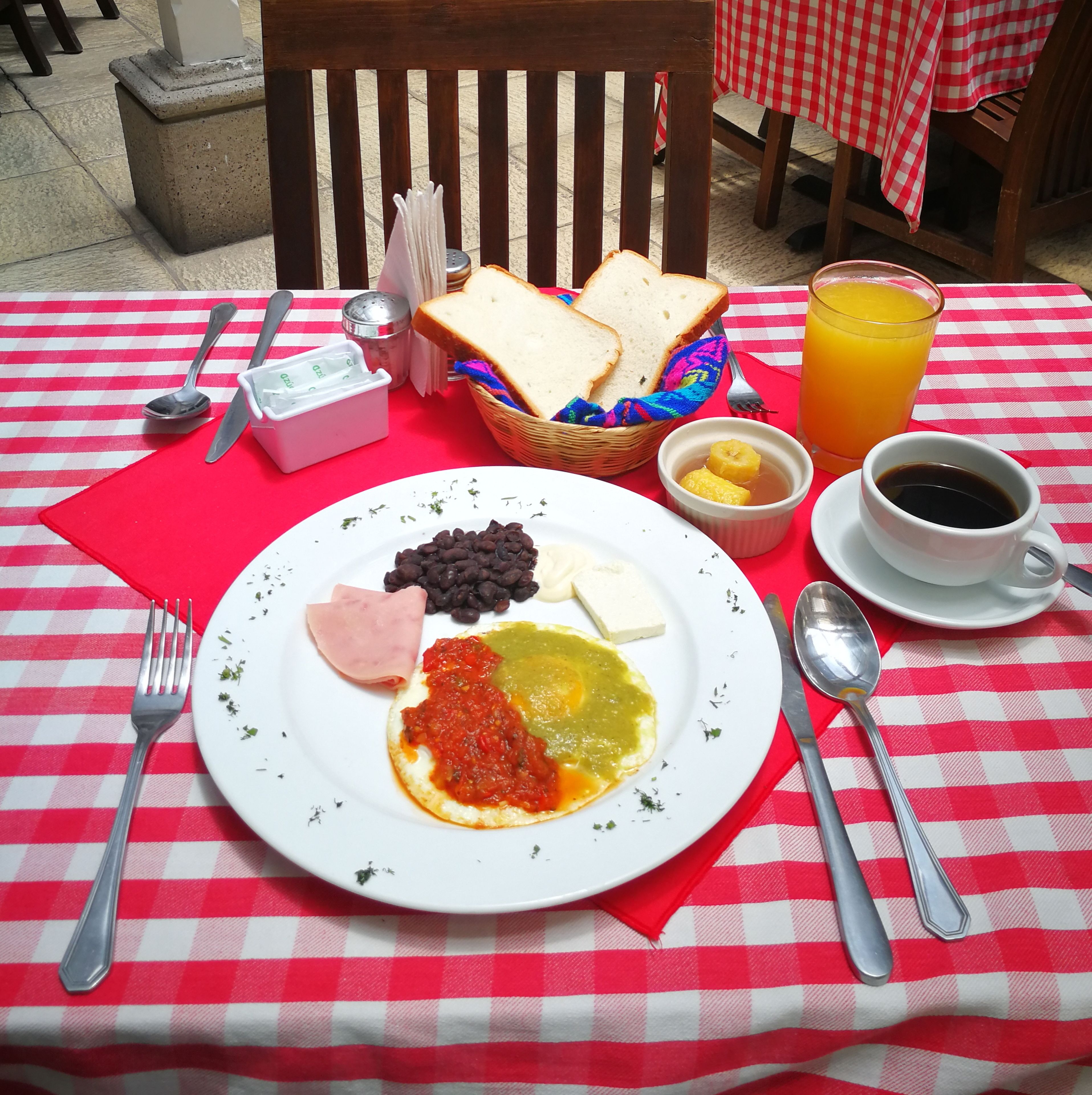 daily local cuisine breakfast (gtq 40 per person)