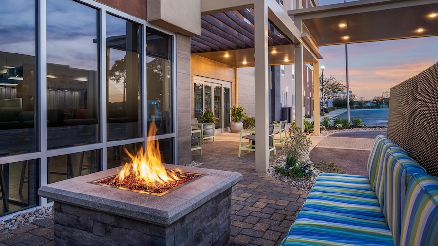 Home2 Suites by Hilton Biloxi North/D'Iberville