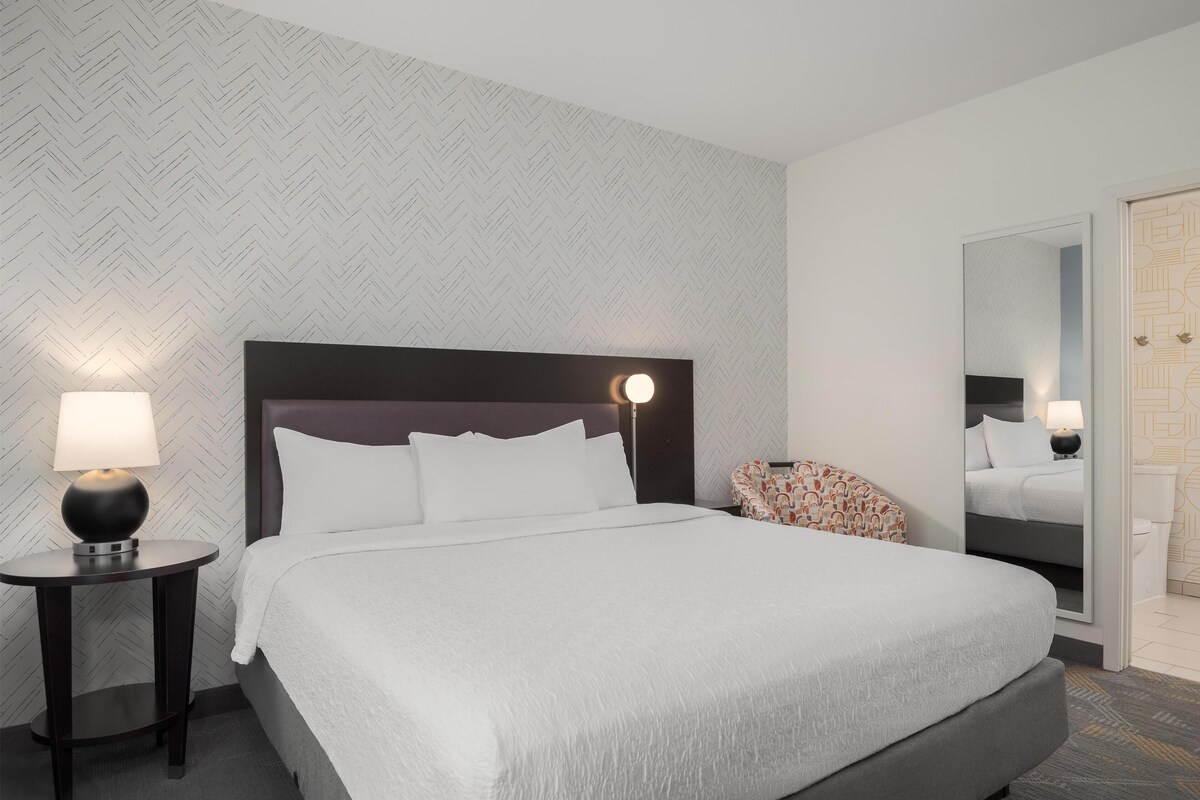 In-room safe, soundproofing, free cots/infant beds, rollaway beds
