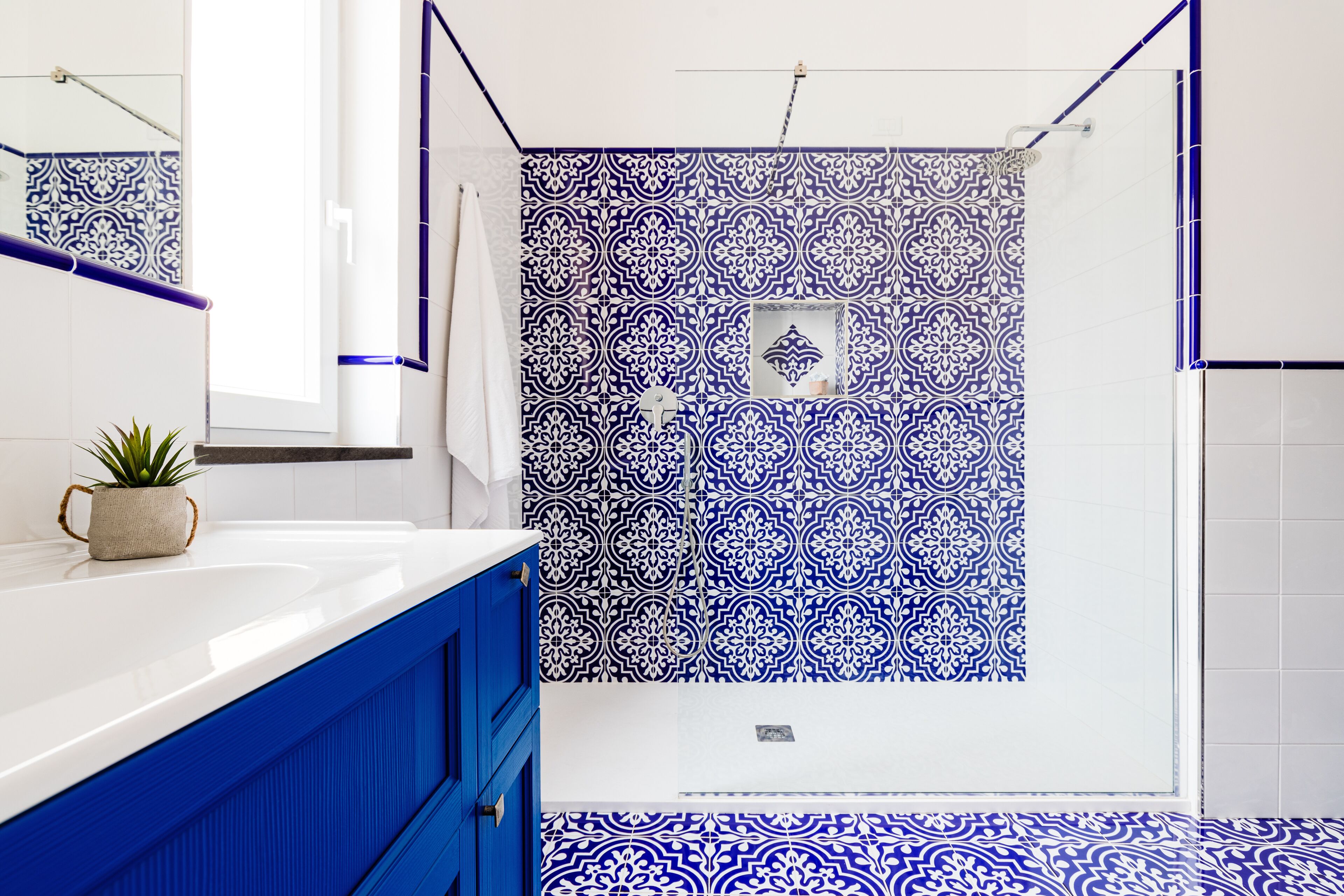 家庭房, 阳台 | 浴室 | 淋浴设施、大花洒淋浴喷头、免费洗浴用品、吹风机