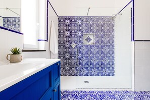 Family Room, Balcony | Bathroom