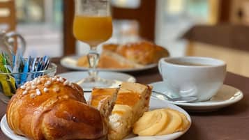 Colazione a buffet inclusa, servita tutte le mattine
