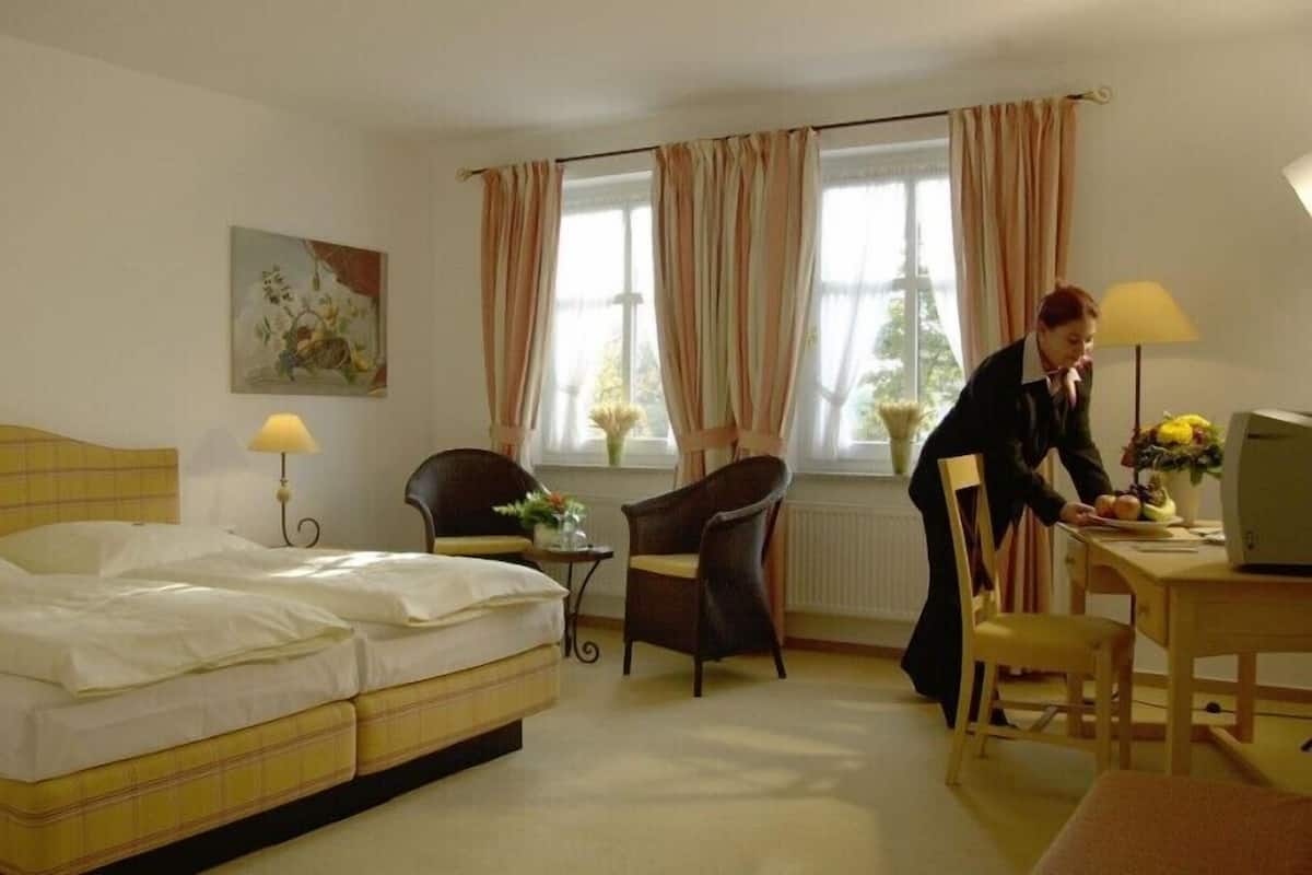 Individually furnished, desk, cots/infant beds, rollaway beds
