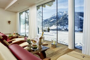 Sauna, steam room, body treatments, body scrubs, facials