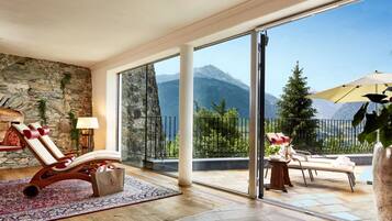 Sauna, steam room, body treatments, body scrubs, facials