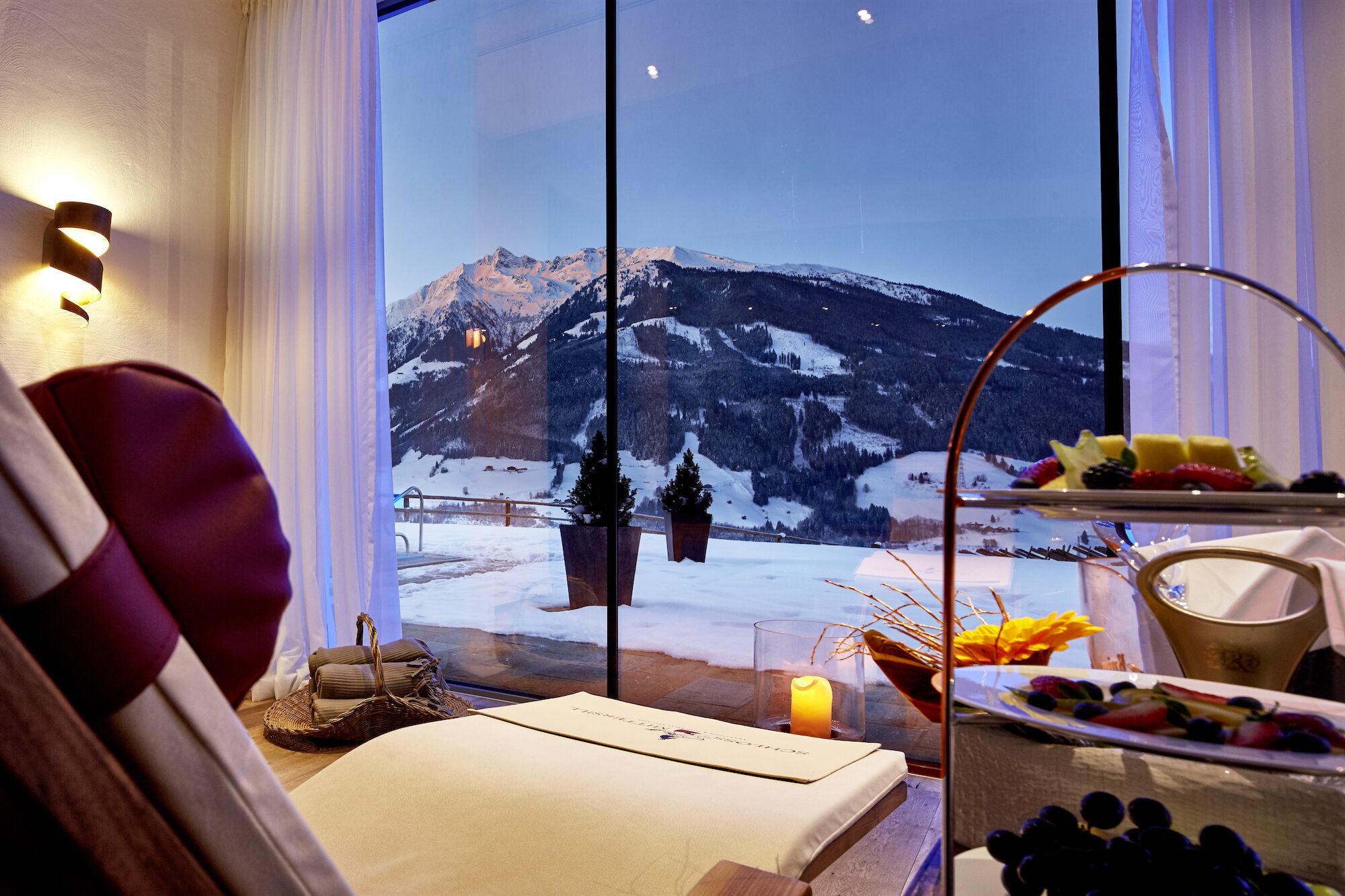 Sauna, steam room, body treatments, body scrubs, facials