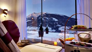 Sauna, steam room, body treatments, body scrubs, facials