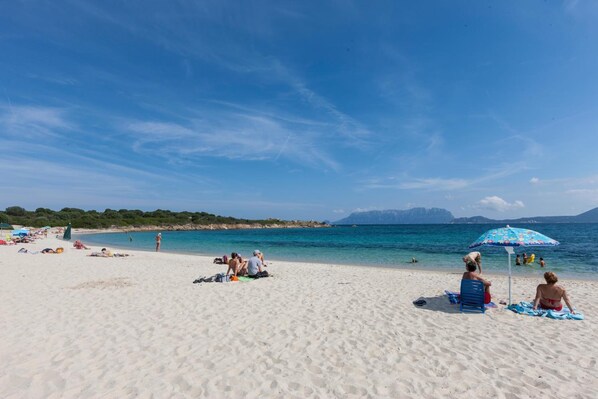 Beach nearby, beach shuttle