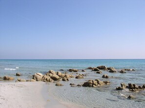 Pantai di sekitar dan antar-jemput ke pantai