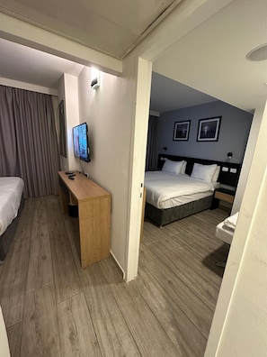 In-room safe, iron/ironing board, free cots/infant beds, rollaway beds - Arcadia Eilat Hotel (Eilat)
