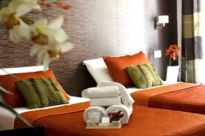 Premium bedding, down comforters, in-room safe, individually decorated - Interno 5 (Rome)