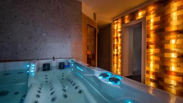 Sauna, vasca idromassaggio, idroterapia, massaggi con le pietre calde