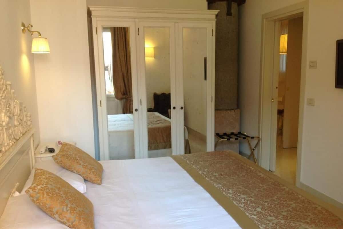 1 bedroom, in-room safe, soundproofing, free WiFi