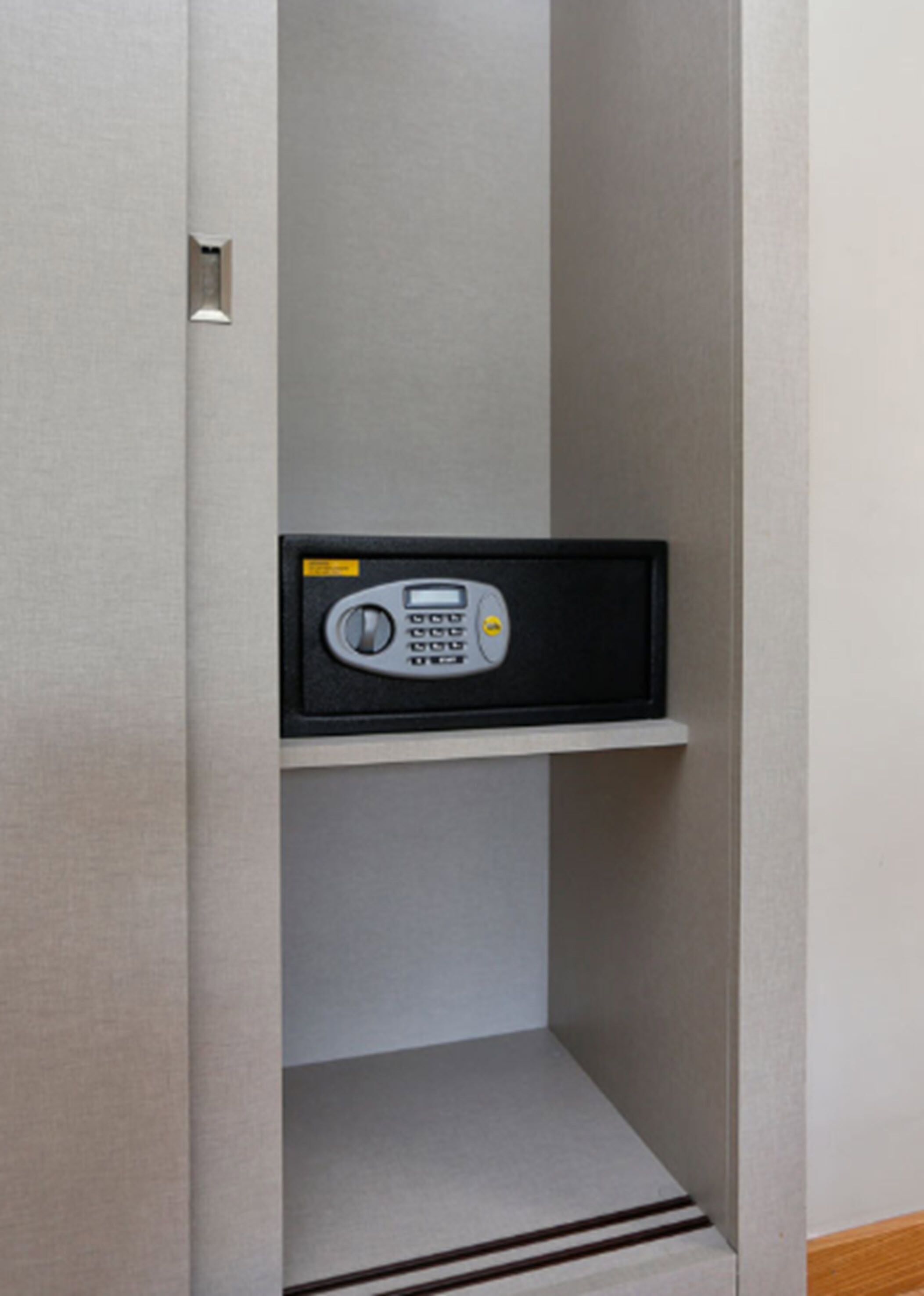 minibar, in-room safe, desk, blackout curtains