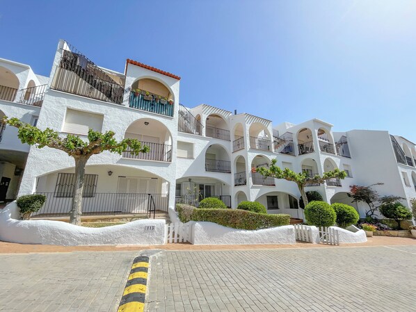 Fachada de la propiedad